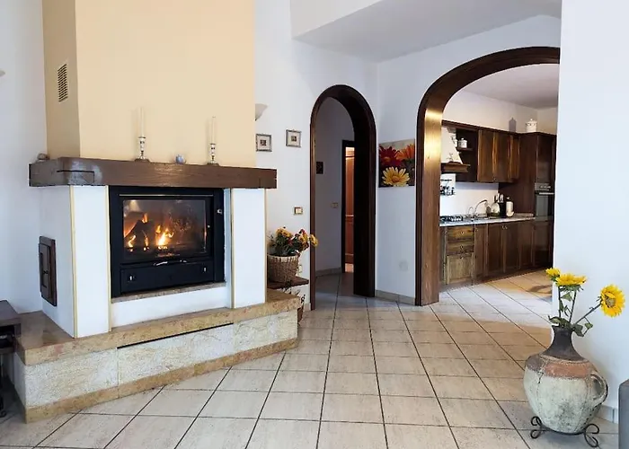 Casa La Terrazza-le Fornaci- بيت للعطل *